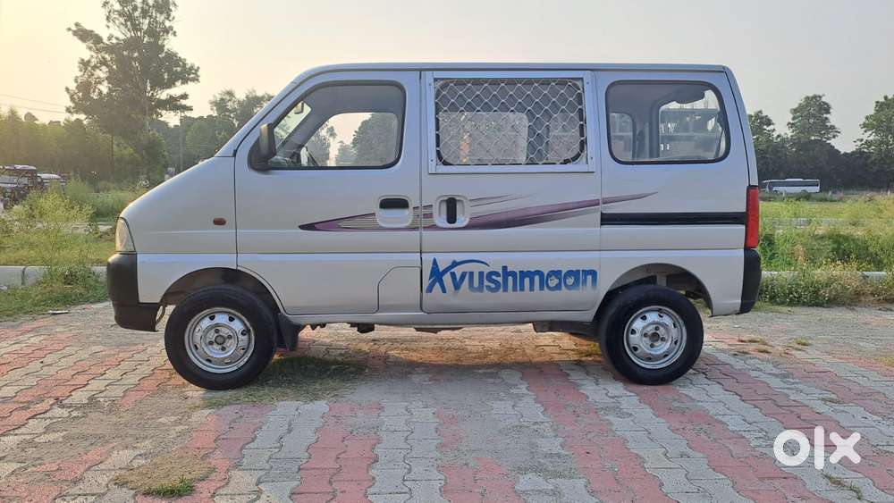 Maruti Suzuki Eeco 7 Seater Standard, 2014, Petrol