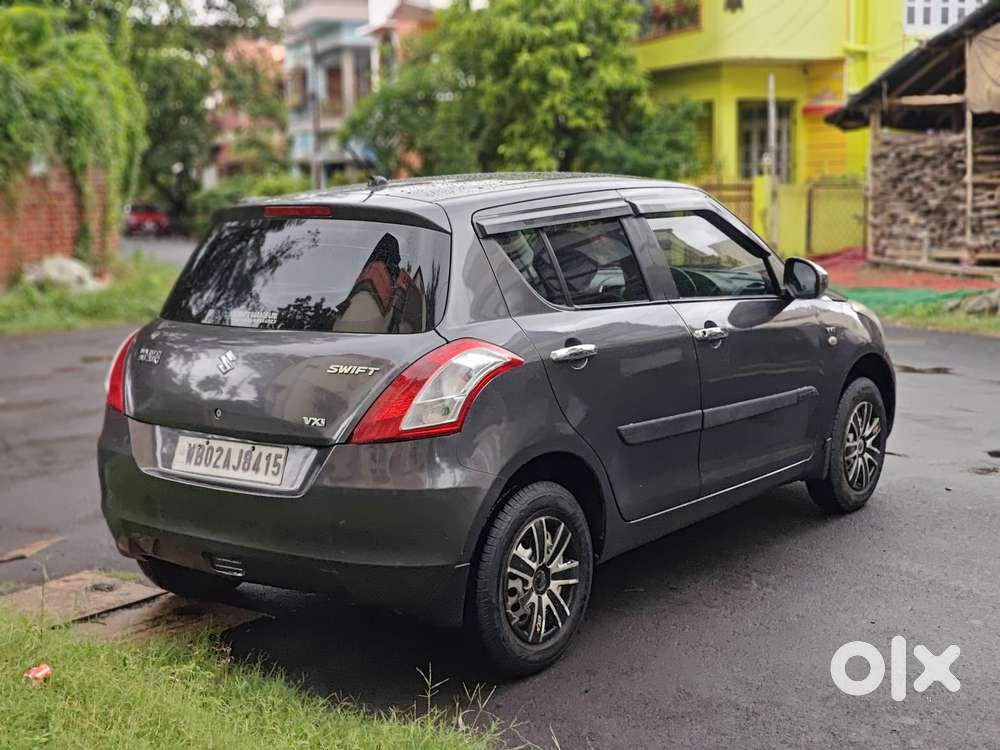 Maruti Suzuki Swift Vxi + Manual, 2016, Petrol