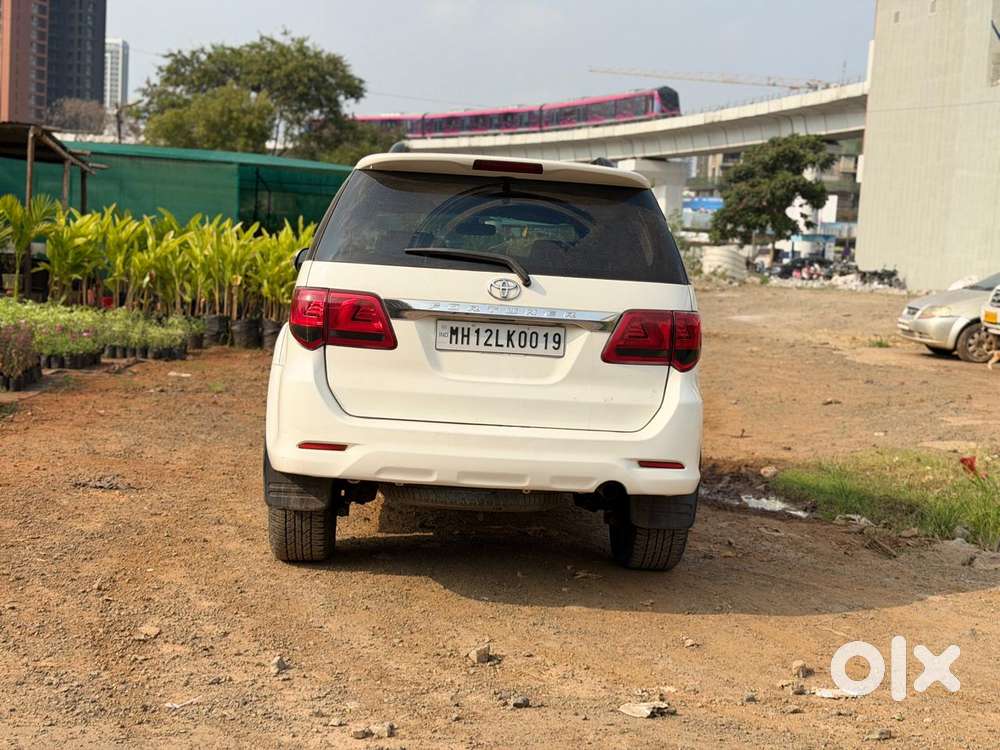 Toyota Fortuner 4x2 Manual, 2014, Diesel