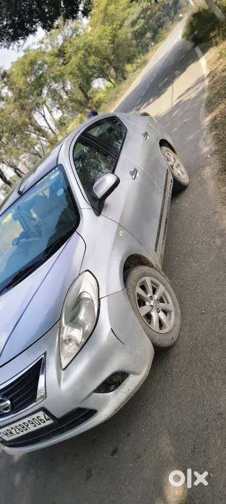 Nissan Sunny Edition Petrol 2012