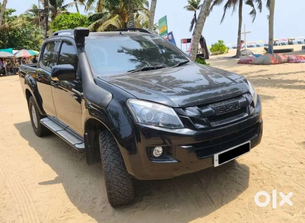 Isuzu V-cross 2017 Diesel Well Maintained