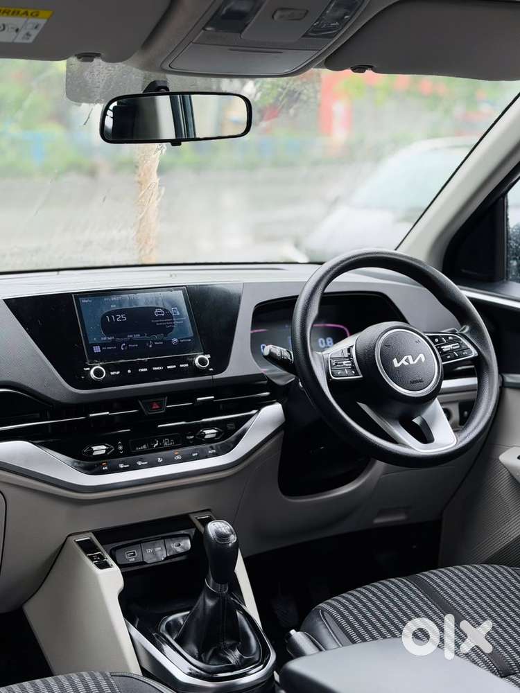 Kia Carens 1.4 Prestige Plus Turbo 7 Str, 2022, Petrol
