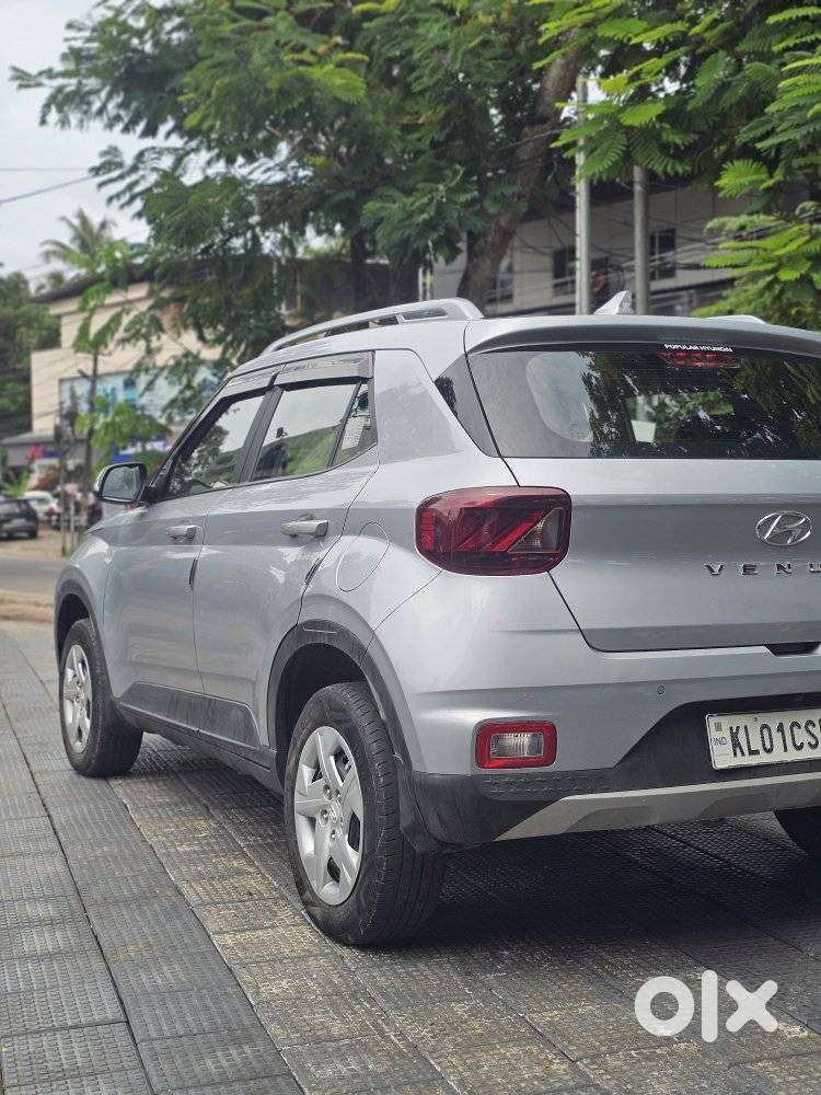 Hyundai Venue S Plus Mt 1.2 Kappa, 2021, Petrol