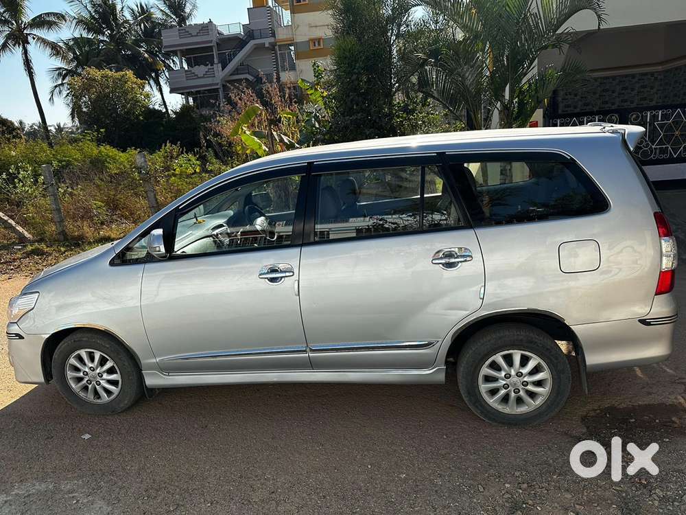 Toyota Innova Diesel 2014