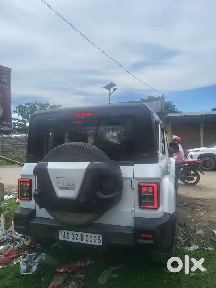Mahindra Thar Roxx Petrol 2025