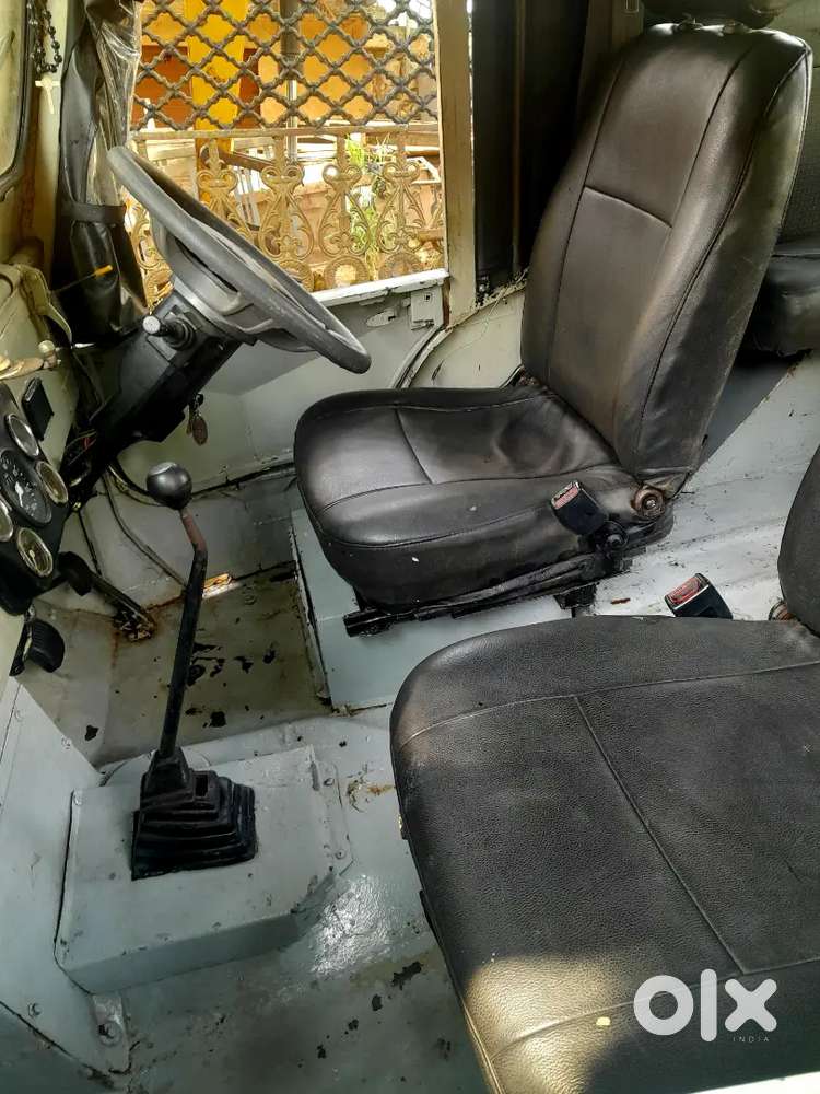 Mahindra Jeep 1993
