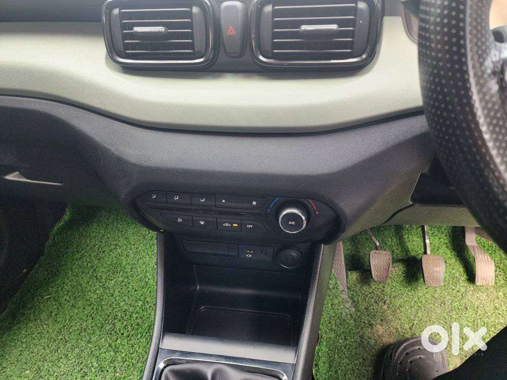 Tata Punch 1.2 Revotron Adventure Rhythm Pack Mt, 2025, Petrol