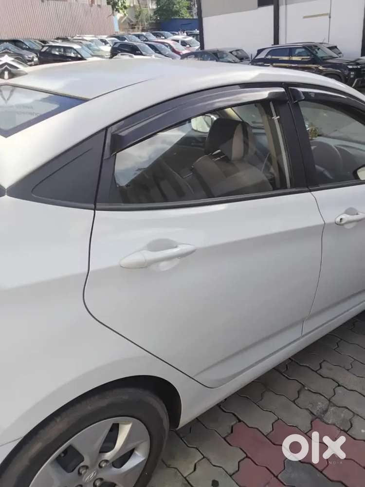 Hyundai Verna, Lady Driven, 40000 Kms