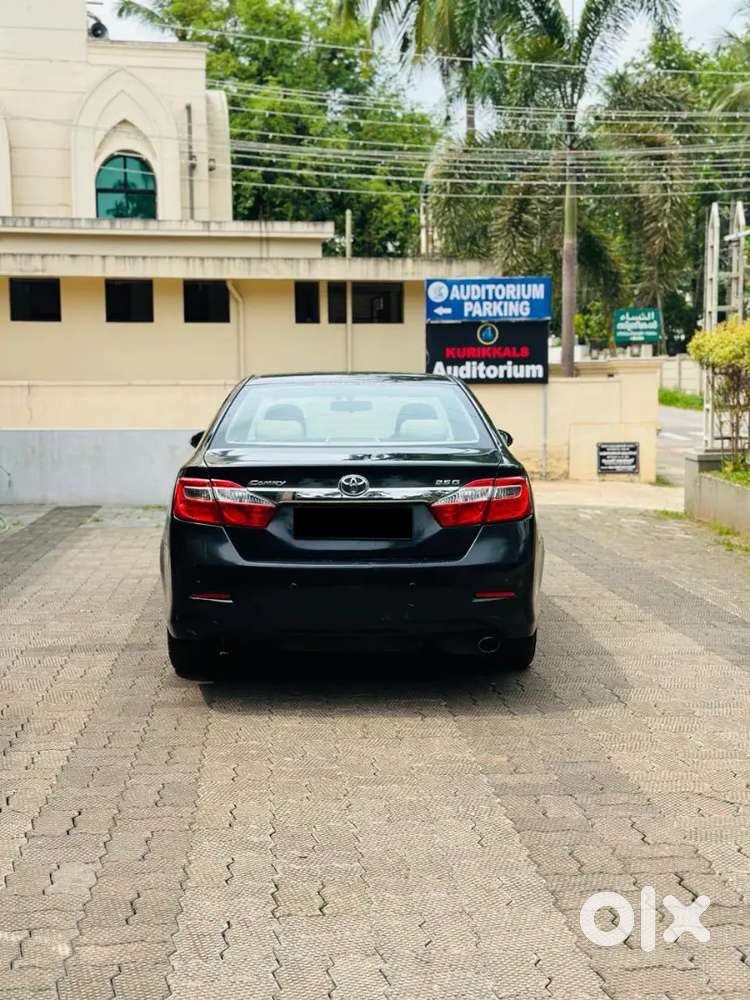 Toyota Camry 2012 Petrol 75000 Km Driven