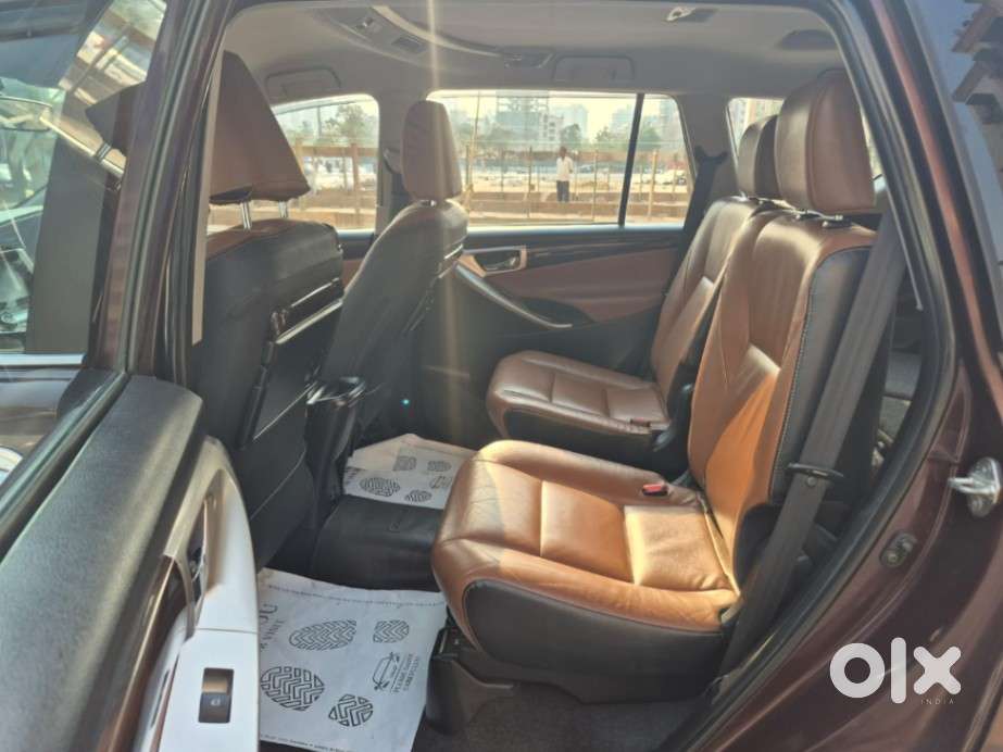Toyota Innova Crysta 2.8z Automatic, 2016, Diesel