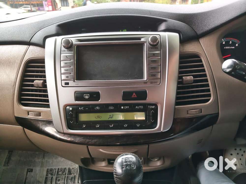 Toyota Innova 2.5 V 7 Str, 2015, Diesel