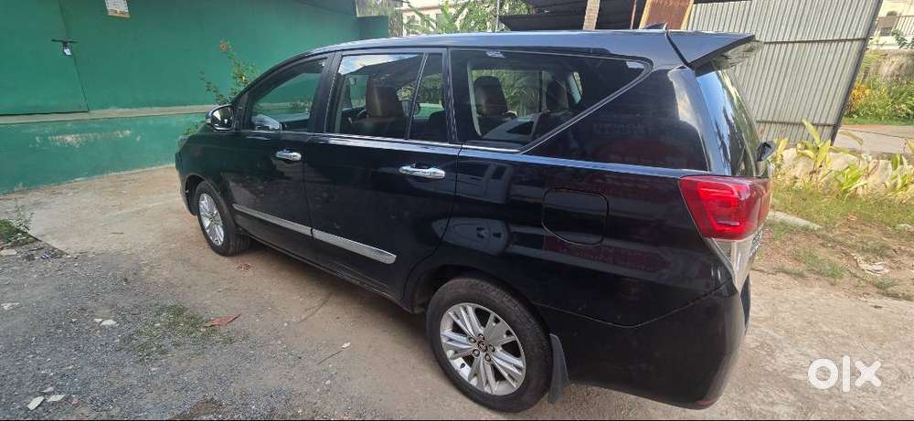 Toyota Innova Crysta 2.8 Z Top Model