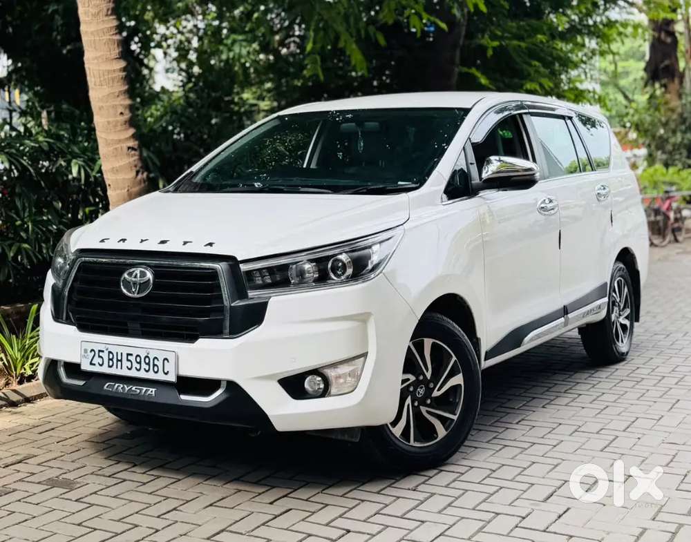 Toyota Innova Crysta 2025 Diesel Manual