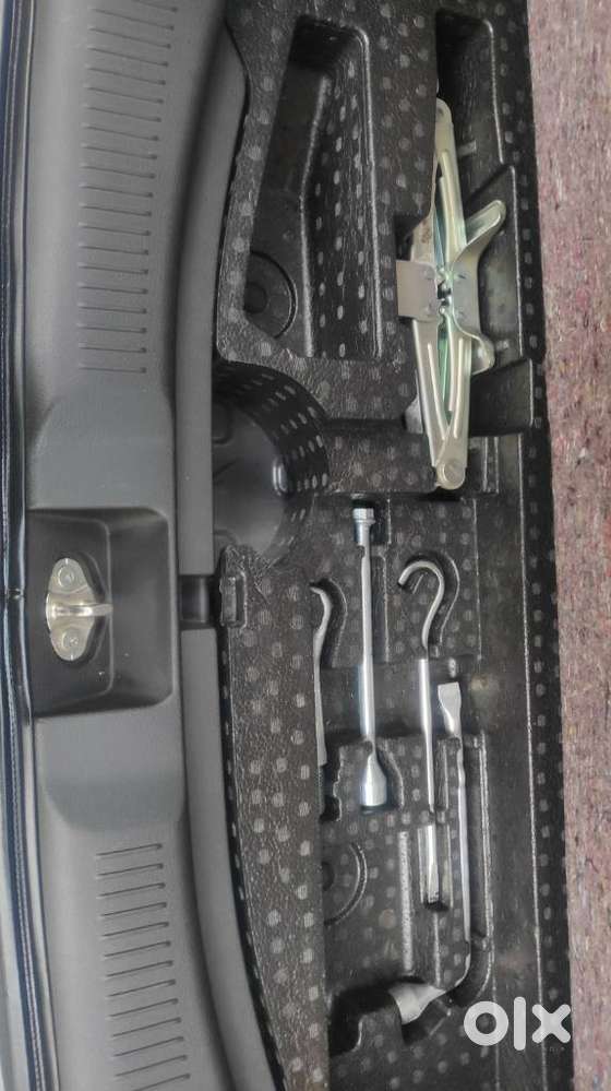 Maruti Suzuki Grand Vitara 1.5 Zeta Plus Intelligent Hybrid Ecvt, 20..