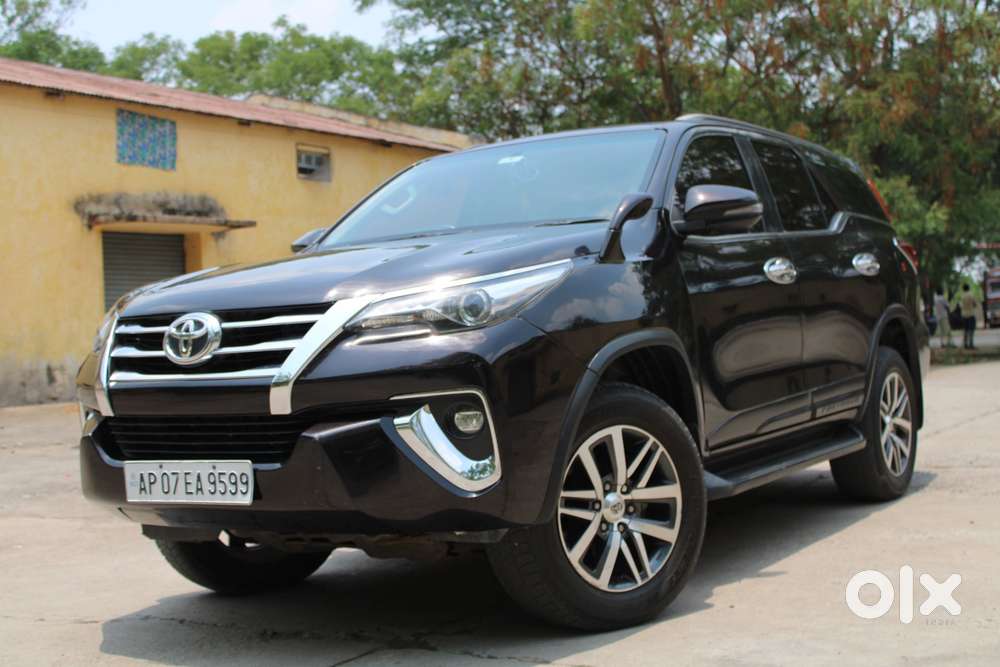 Toyota Fortuner 2.8 At Celebratory Edition, 2018, Diesel