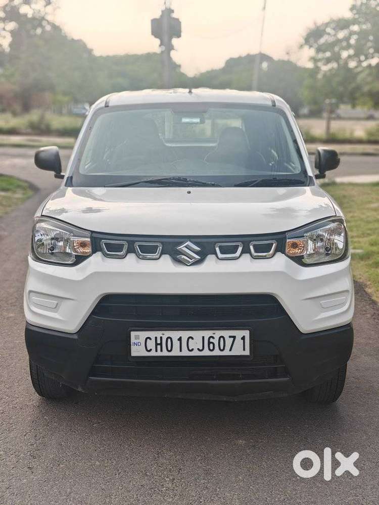 Maruti Suzuki S-presso Vxi Opt, 2022, Petrol