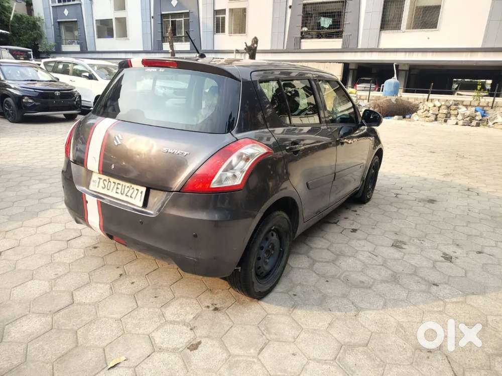 Maruti Suzuki Swift Vxi, 2015, Petrol