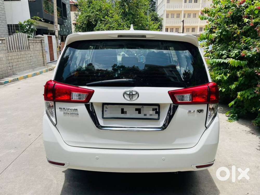 Toyota Innova Crysta 2.4 V, 2018, Diesel