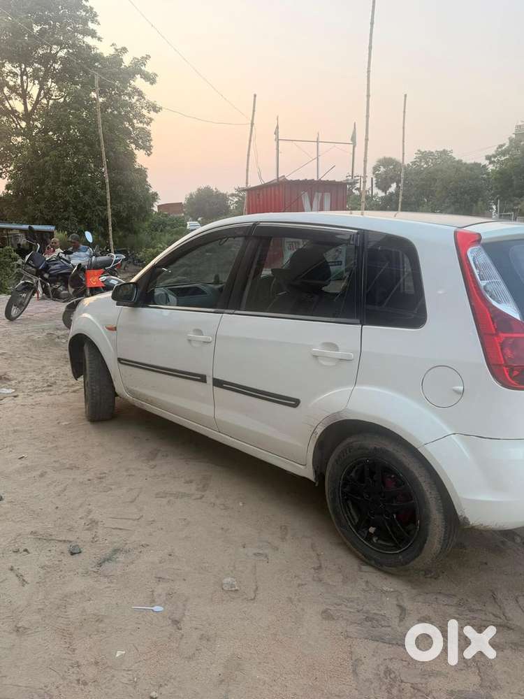 Ford Figo 2013 Diesel 95600 Km Driven