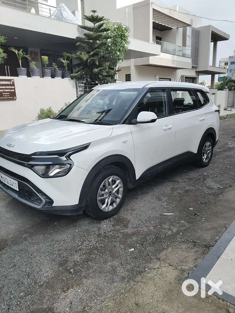 Kia Carens Premium 2023