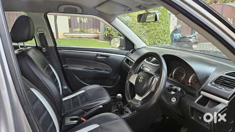 Maruti Suzuki Swift Vxi + Manual, 2012, Petrol