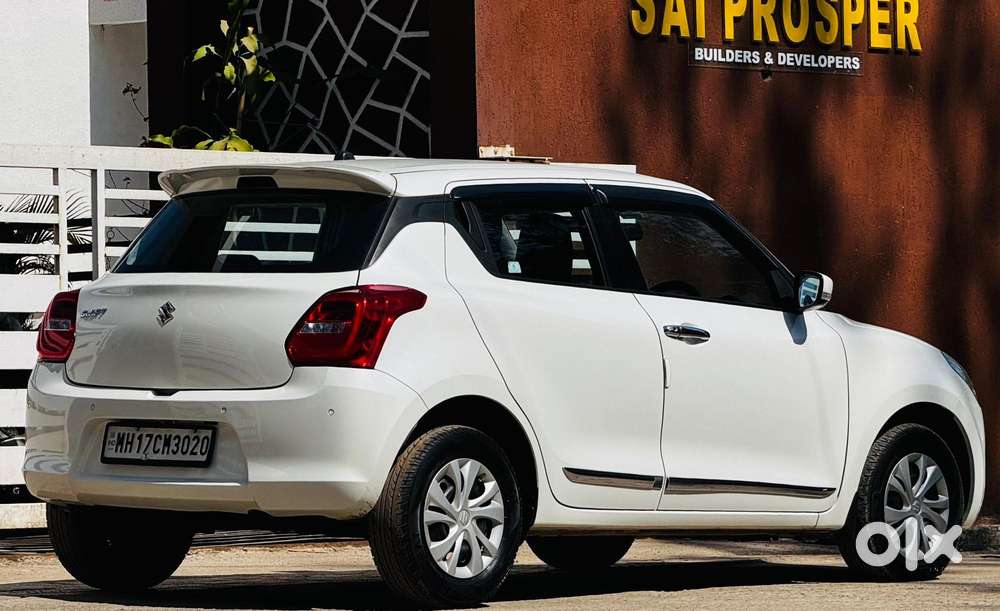 Maruti Suzuki Swift Vxi + Manual, 2021, Petrol