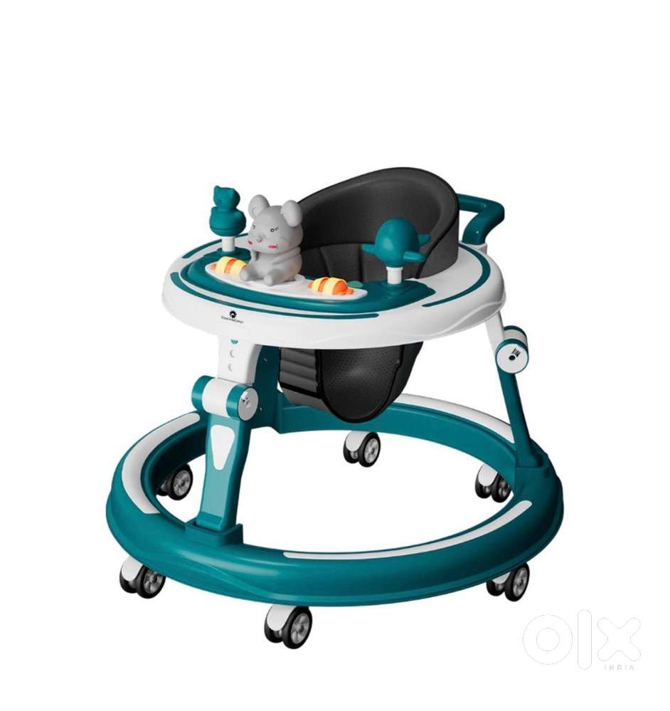 Baby walker with music