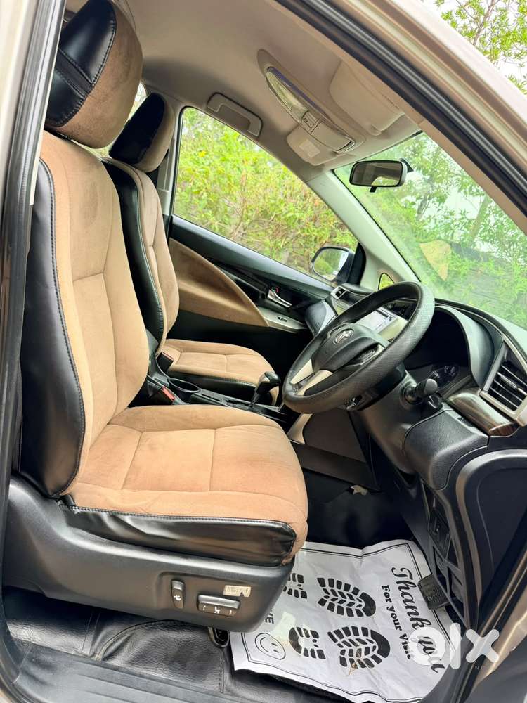 Toyota Innova Crysta 2.8 Zx At 7 Seater, 2017, Diesel