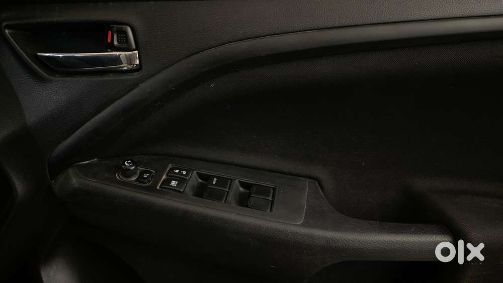 Maruti Suzuki Vitara Brezza 1.5 Vxi At, 2023, Petrol