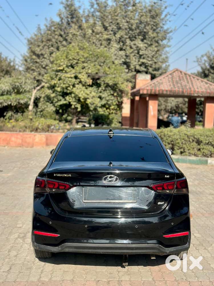 Hyundai Verna 1.6 Sx (o) Vtvt, 2019, Petrol
