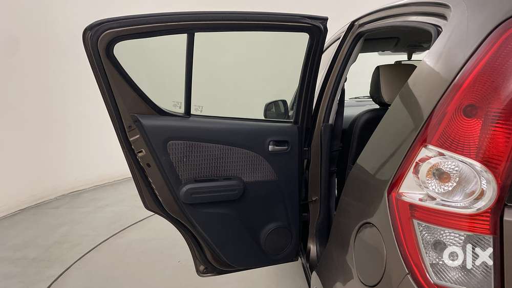 Maruti Suzuki Ritz Vxi, 2014, Petrol