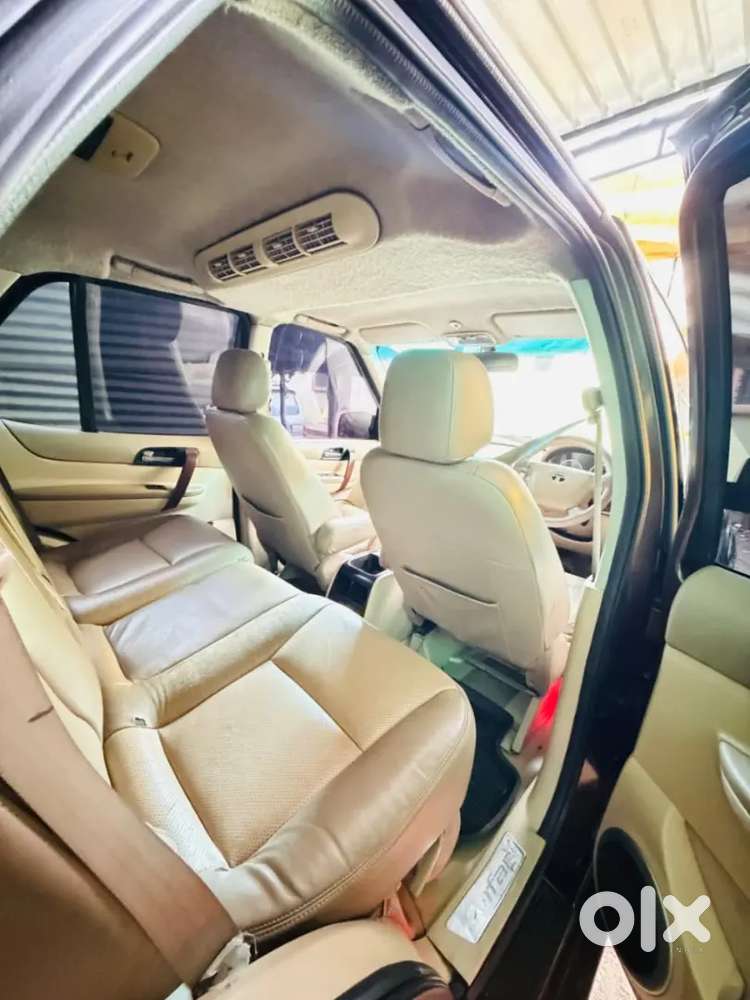 Tata Safari Storme 2014