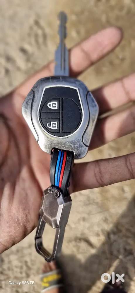 Mere Ko New Car Leni H Isliye Sell Kar Rha Hu