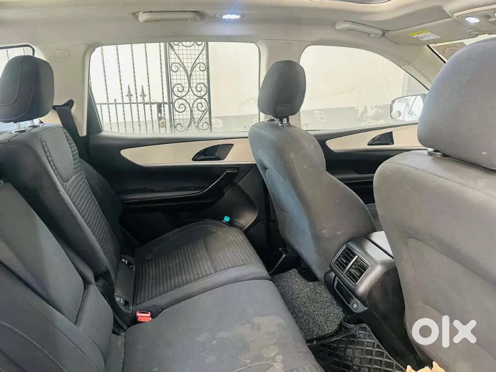 Xuv 700 Ax5 7 Seater, Nov 2022