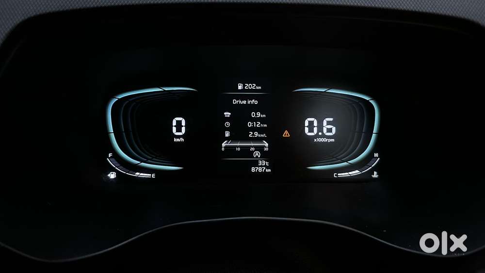 Kia Carens G1.5 6mt Gravity, 2024, Petrol