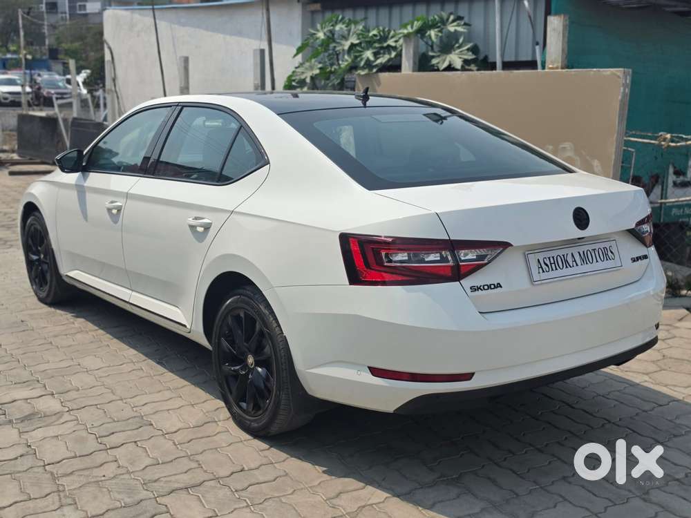 Skoda Superb Laurin And Klement 1.8, 2017, Petrol