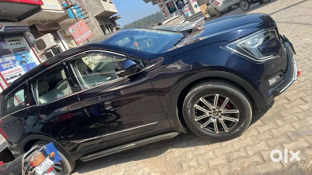 Mahindra Xuv700 2023 Diesel 27000 Km Driven