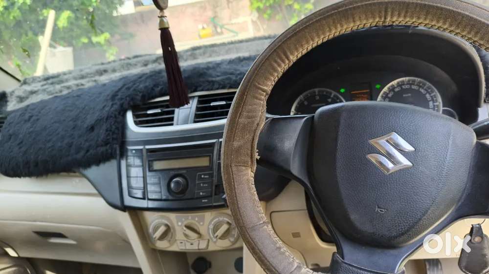 Maruti Suzuki Swift Dzire 2015 Diesel 127533 Km Driven