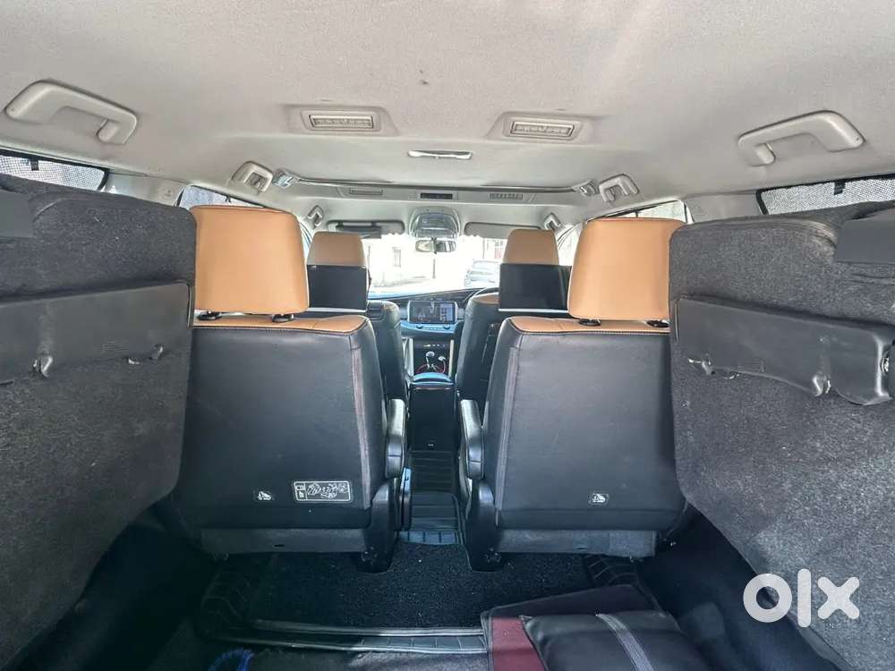 Toyota Innova Crysta 2022