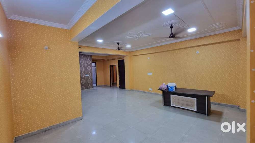 Premium Location Commercial Office Space For Sale For Sale Shops