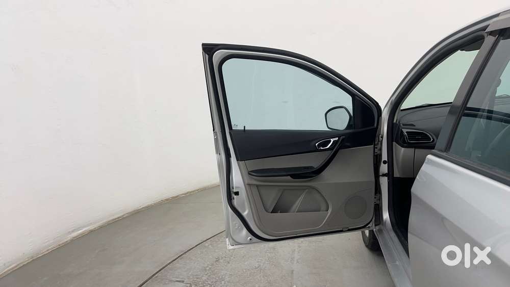 Tata Tiago Xz, 2018, Petrol