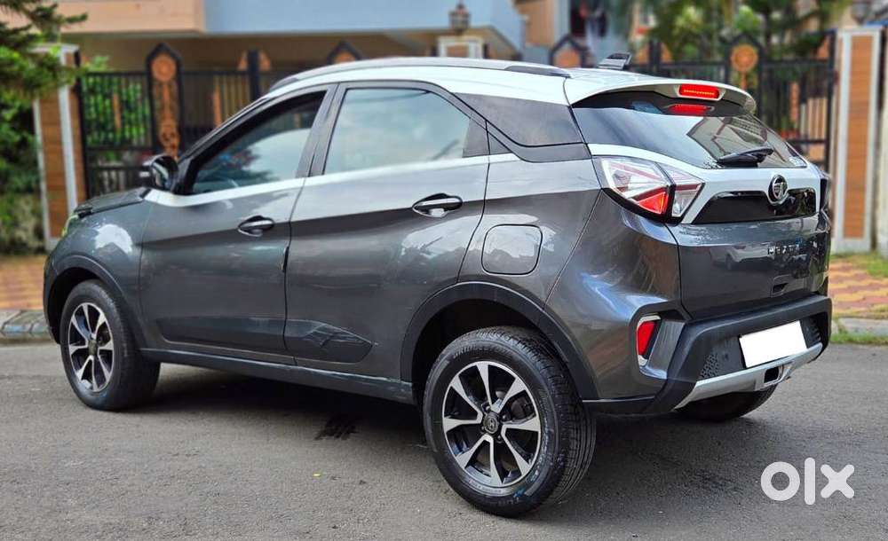 Tata Nexon 1.2 Revotron Xza Plus Dualtone, 2020, Petrol