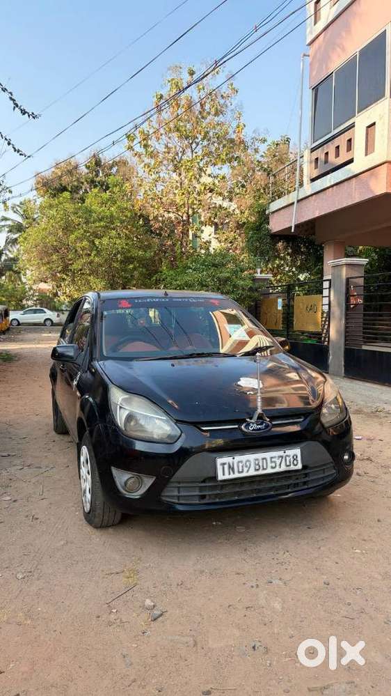 Ford Figo, 2010, Petrol
