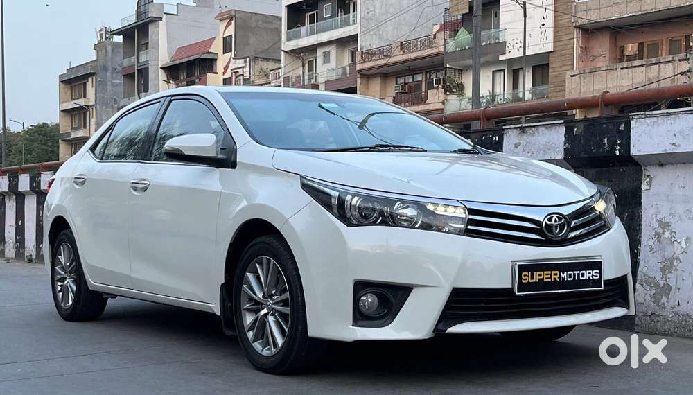 Toyota Corolla Altis 2013-2017 Vl At, 2015, Petrol