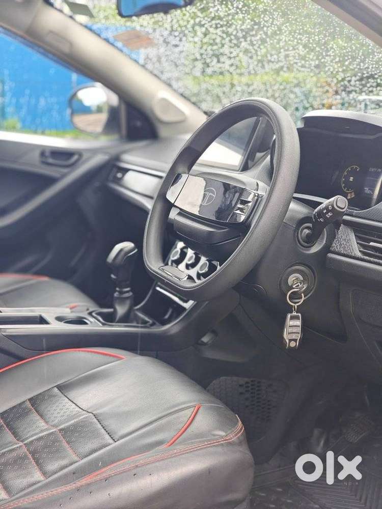Tata Nexon Fearless Plus (ps) 1.2 Icng 6mt Red Dark Edition, 2025, C..