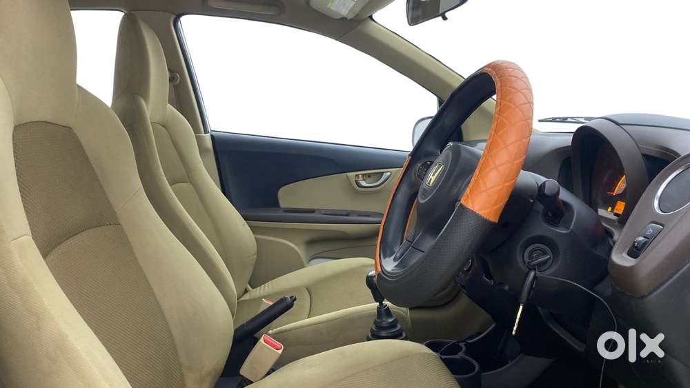 Honda Brio 2011-2013 V Mt, 2013, Petrol