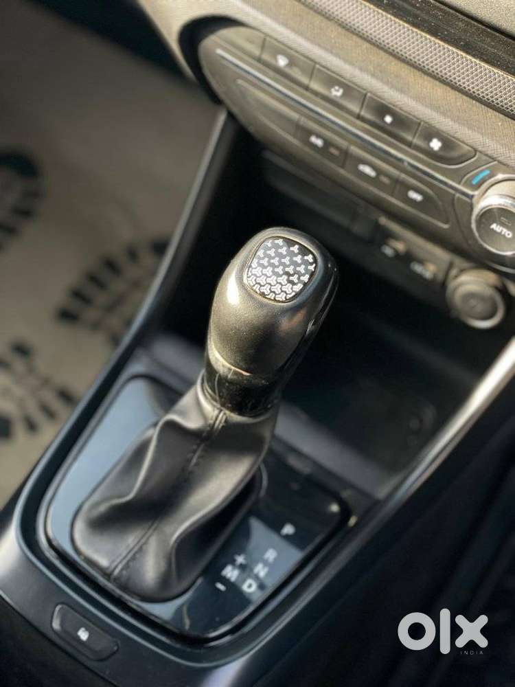 Tata Altroz 1.2 Xta Petrol Dct, 2024, Petrol