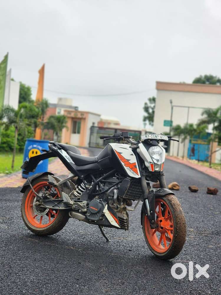 For Sale: KTM Duke 200 BS4 – Only 15,600 KM Excellent Condition