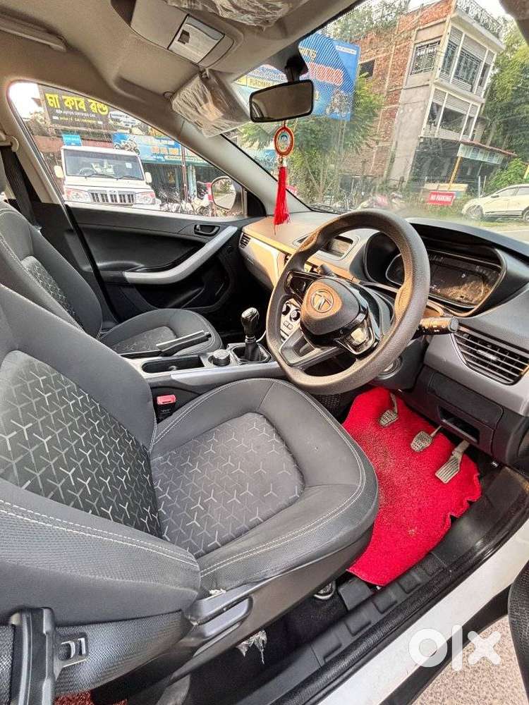 Tata Nexon 1.2 Revotron Xm (s), 2022, Petrol