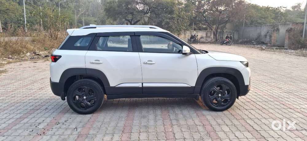 Maruti Suzuki Brezza 1.5 Zxi At Smart Hybrid, 2023, Petrol